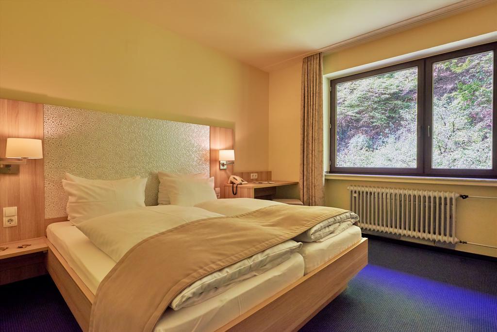 Moselromantik Hotel Weissmuehle コッヘム エクステリア 写真